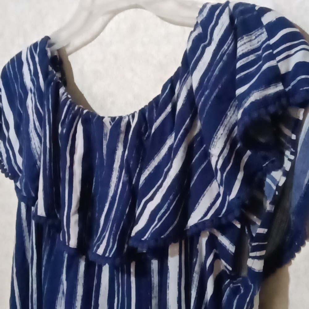 Faded Glory blue & white "off the shoulder" blouse size XL (16-18) - Picture 9 of 11